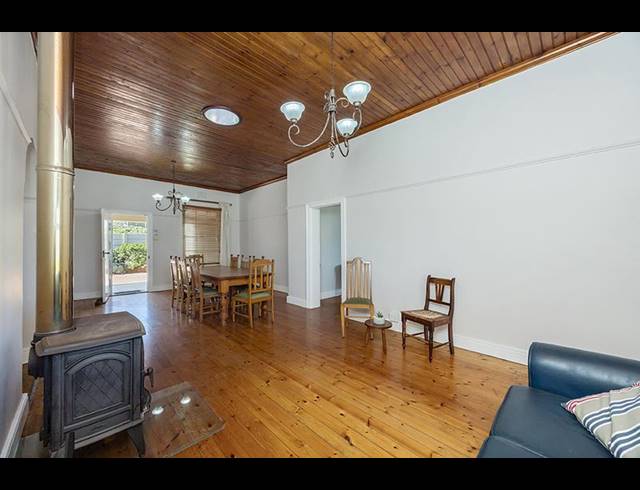 5 BEDROOM PROPERTY TO RENT IN BLOUBERGSTRAND